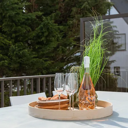 Pins Dores - A Luxurious And Beautifully Decorated With Terrace And Parking Near The Beach 别墅