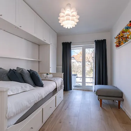 Pins Dores - A Luxurious And Beautifully Decorated With Terrace And Parking Near The Beach 别墅 *