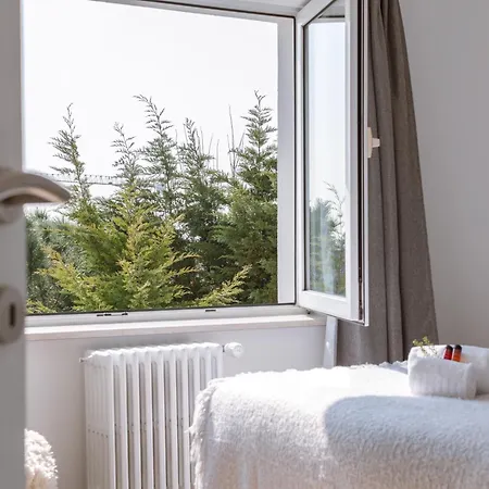 Pins Dores - A Luxurious And Beautifully Decorated With Terrace And Parking Near The Beach *